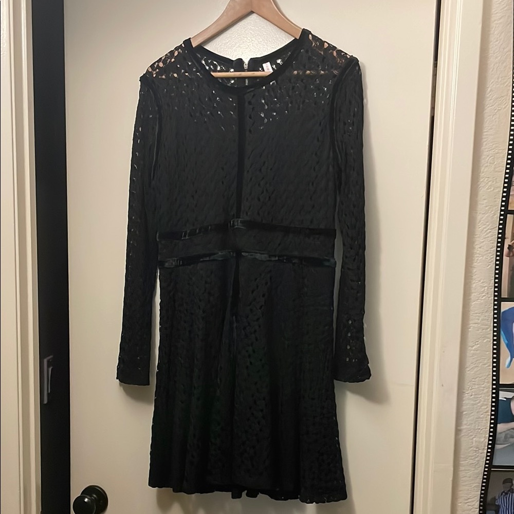 Xhilaration Black Long Sleeve Sheath Dress